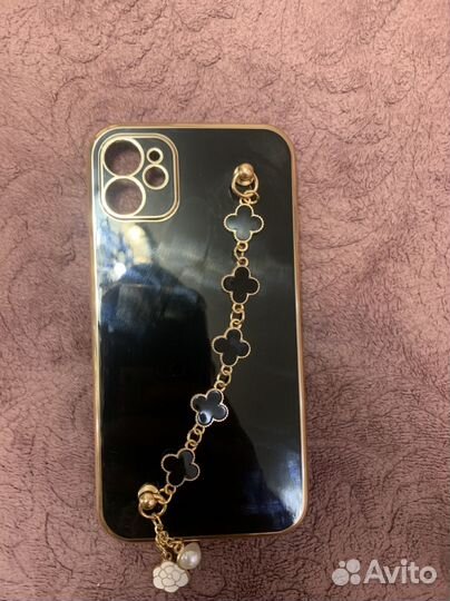 Чехол на iPhone 11