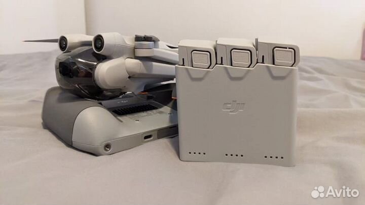 Квадрокоптер DJI Mini 3 Pro RC Combo +