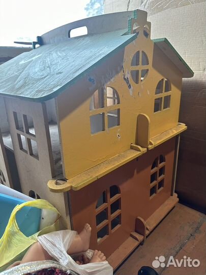 Большой кукольный домик