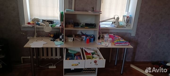 Письменный стол для школьника на двоих бу