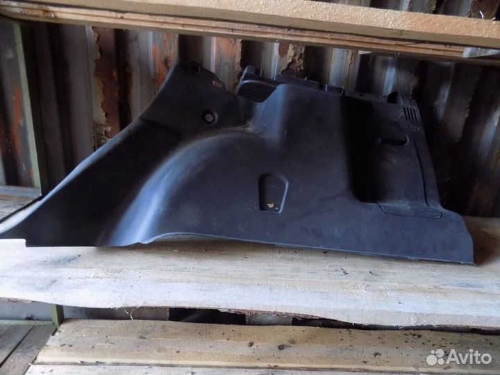 Обшивка багажника Duster 2012