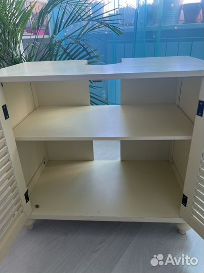 Тумба под раковину в стиле кантри