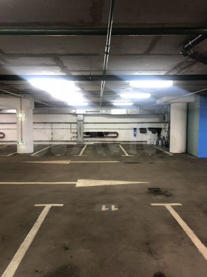 Машиноместо, 18 м²