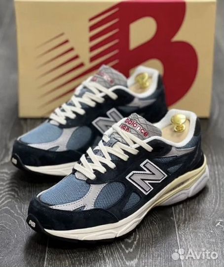 Кроссовки New Balance 990v3