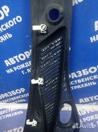 Жабо Renault Symbol седан 2005