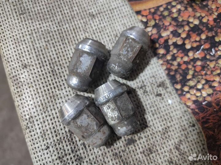 Гайка колесная Ford Focus 1 2 3 1998 - н.в