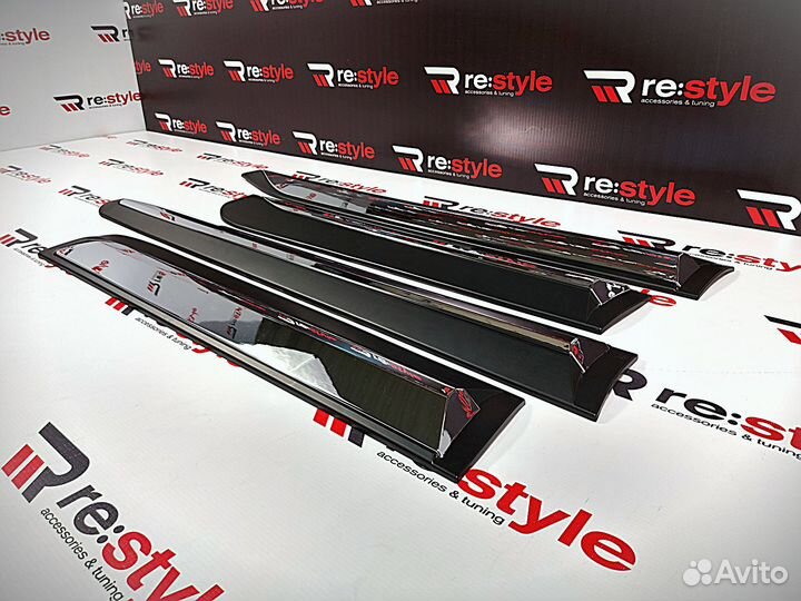 Молдинги дверей Hilux Pick Up с15г