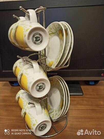 Кофейный сервиз на подставке