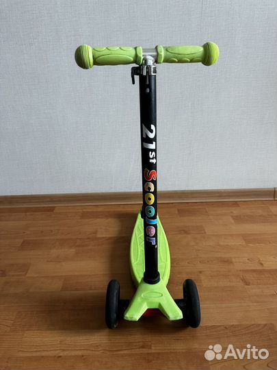Самокат трехколесный 21st scooter