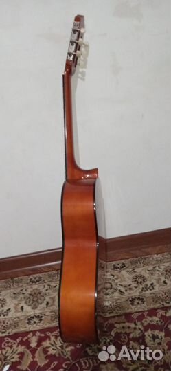 Классическая гитара шестиструнная бу
