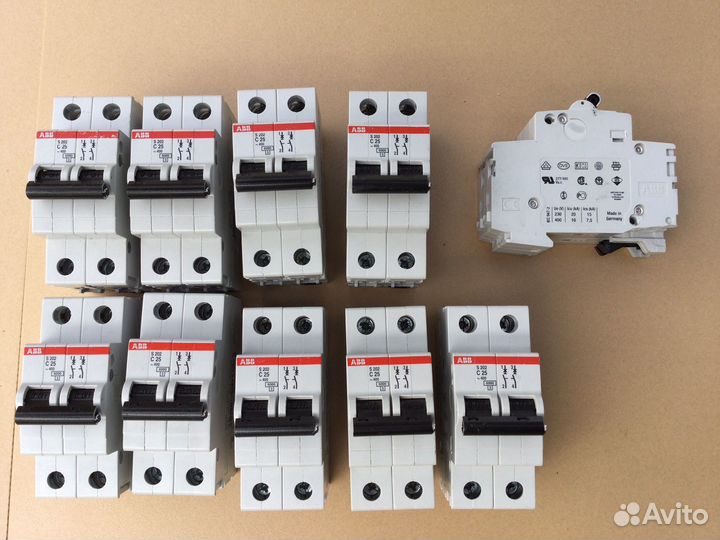 Устройство защитного отключения F202 AC-25/0,03