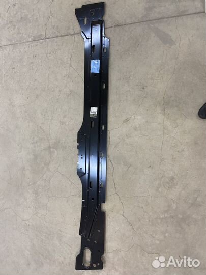 Усилитель порога левый/duster