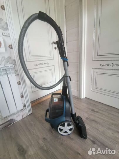 Пылесос philips