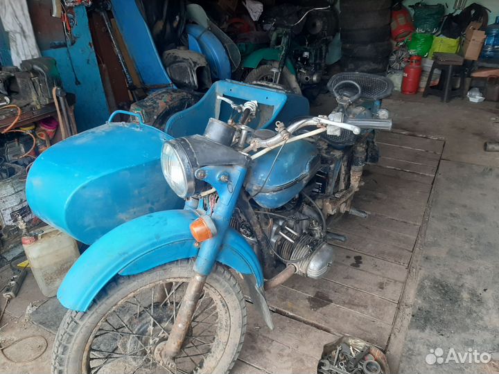 Мотоцикл урал(бронь до понедельника)