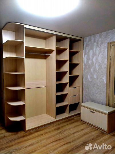 Универсальный шкаф-купе