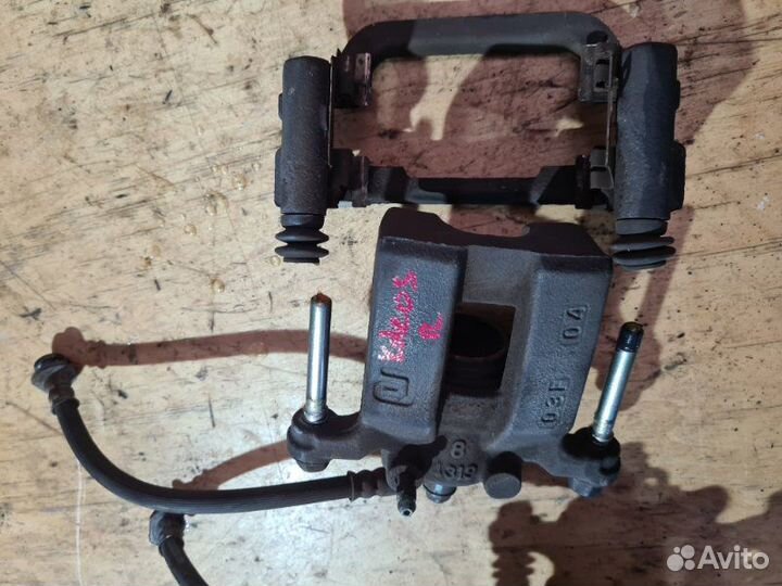 Суппорт тормозной задний Renault Koleos 2010