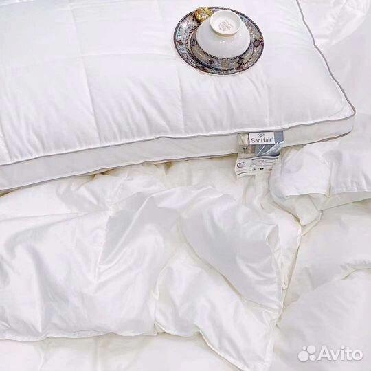 Одеяло и подушки разные модели