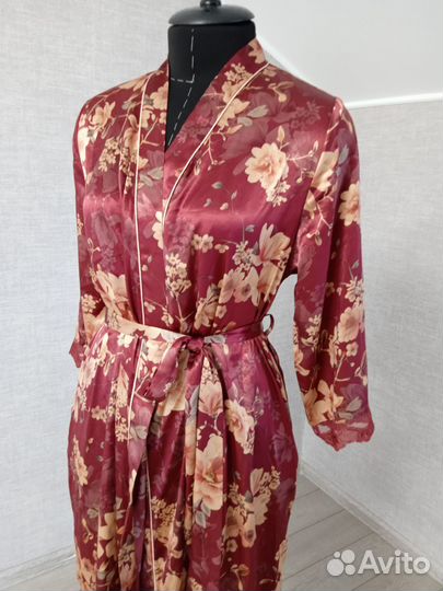 Шелковый женский халат