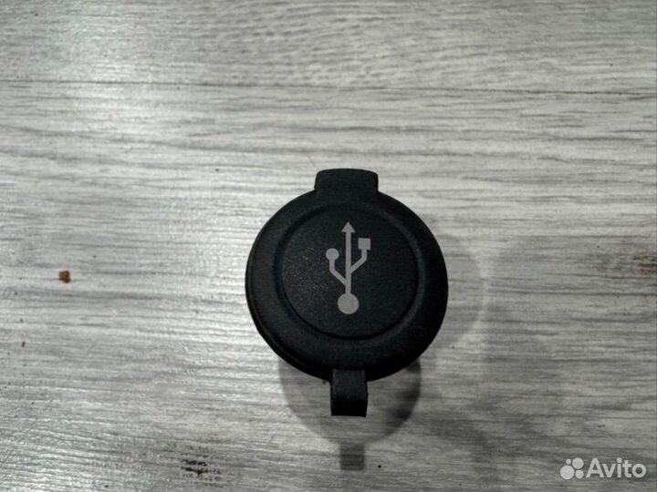 Разъем (USB/AUX) LADA Vesta 21129 2021