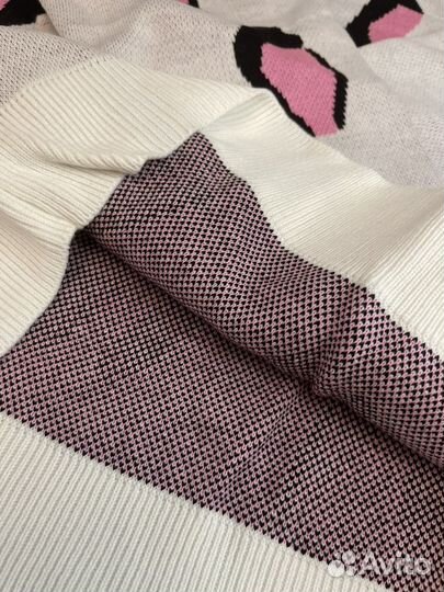 Свитер женский новый