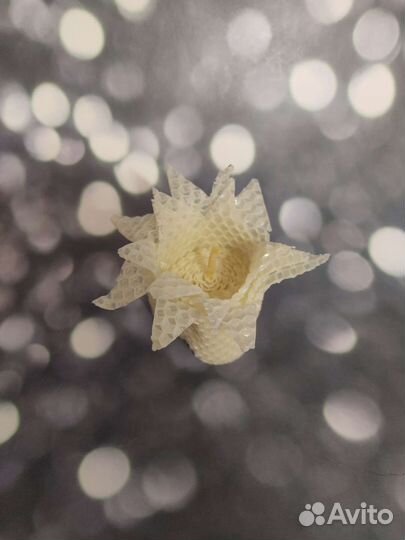 Из вощины(свечи красные, черные, белые)