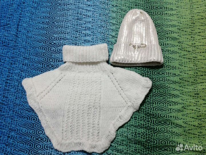 Шапка и манишка женские