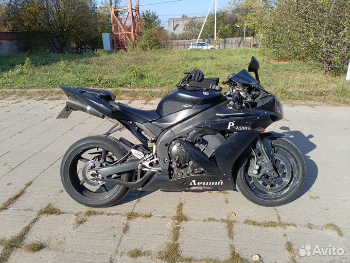 Yamaha YZF-R1