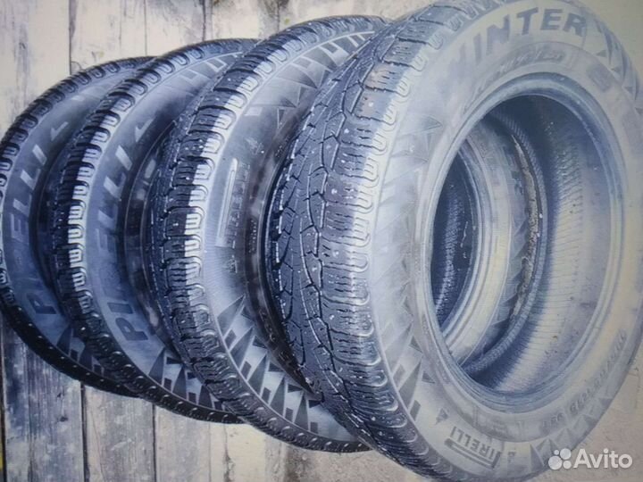 Pirelli Winter Carving 195/65 R15 95T