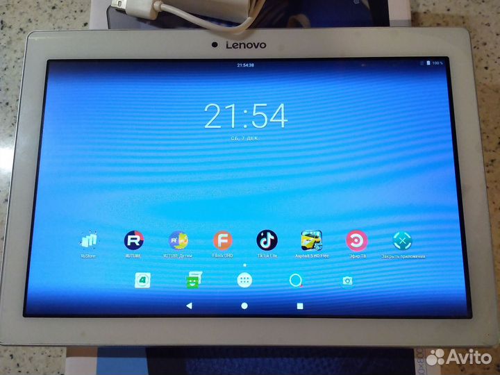 10 дюймовый планшет Lenovo