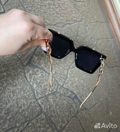 Солнцезащитные очки Vitacci