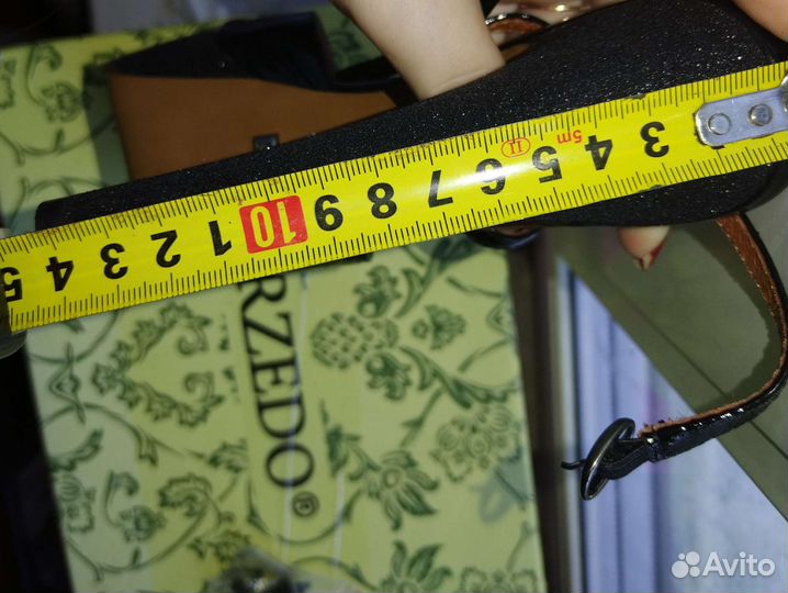 Босоножки женские