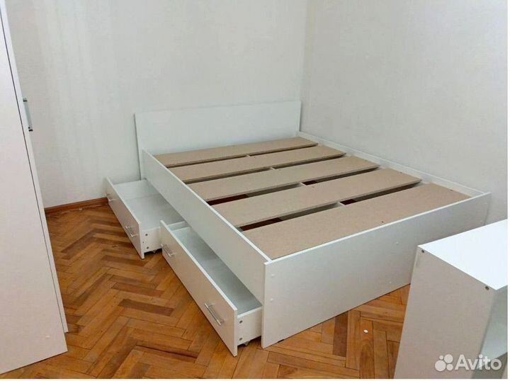 Кровать двуспальная новая / реальная цена