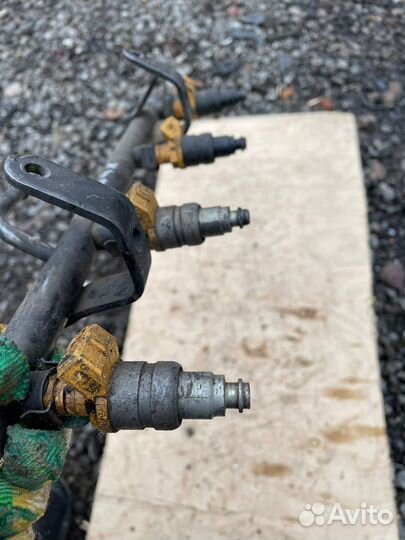 Додж стратус форсунка топливная 2.4