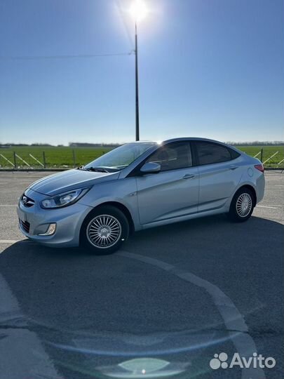 Hyundai Solaris 1.4 AT, 2011, 189 000 км