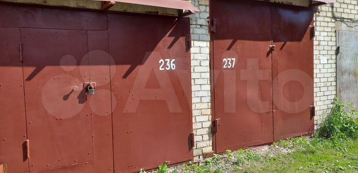 Гараж, > 30 м²