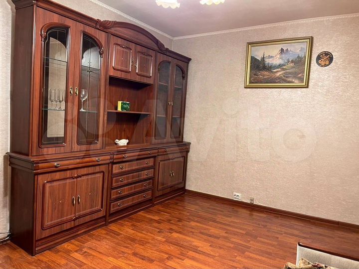 2-к. квартира, 43 м², 3/9 эт.