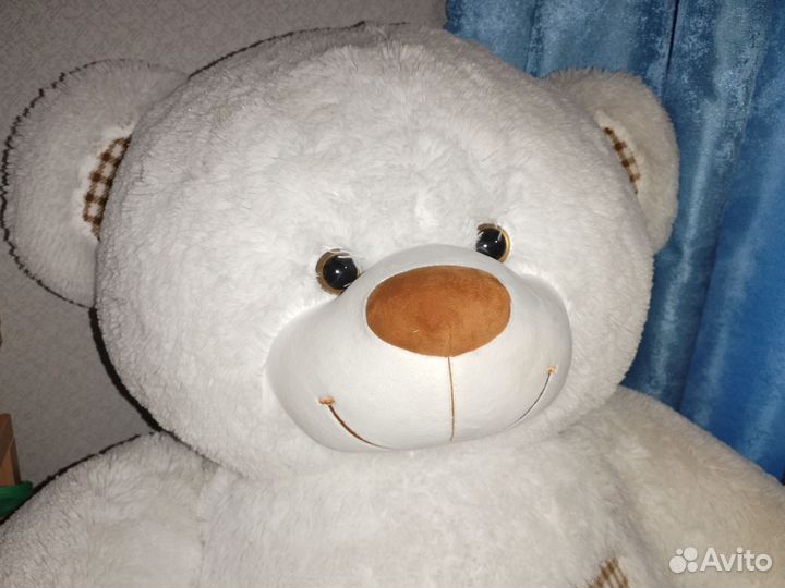 Плюшевый медведь 1м