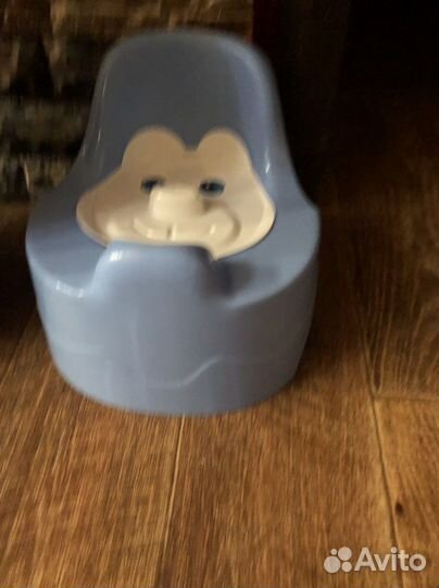 Горшок новый и кресло для кормления б/ у