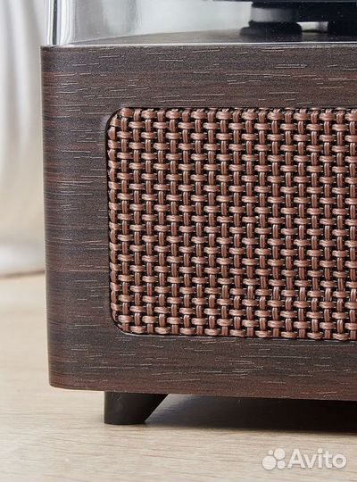 Проигрыватель виниловых пластинок с колонками ZDK