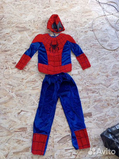 Костюм человека-паука