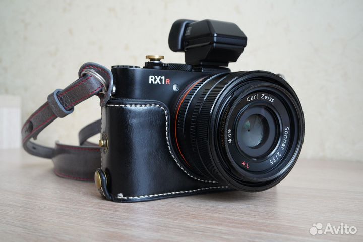 Sony RX1R (шикарный комплект )