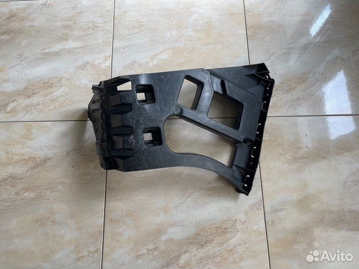 Кронштейн бампера задний правый Peugeot 408