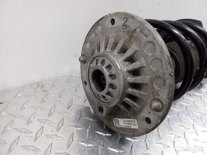 Амортизатор передний L BMW 3-Series F30 6791551