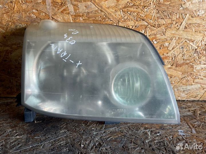 Фара правая Nissan X-Trail T30 2003