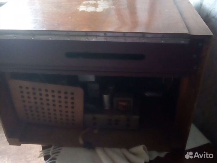 Приемник с проигрывателем