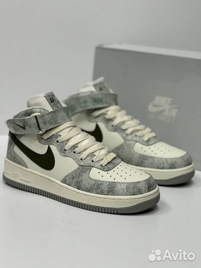 Кроссовки Nike Air Force 1 с мехом