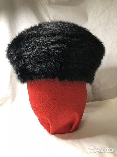 Берет женский новый из вязаной норки