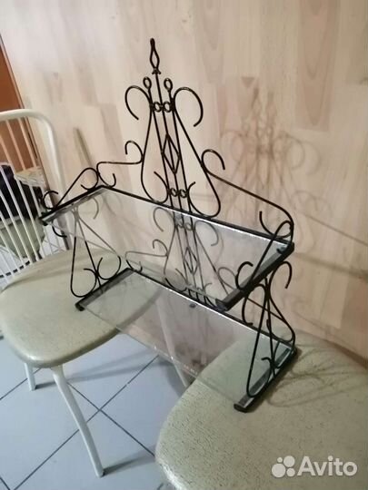 Полка кованая настенная подвесная металл+стекло