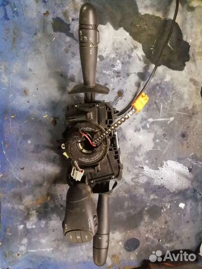 Подрулевой переключатель Renault Symbol