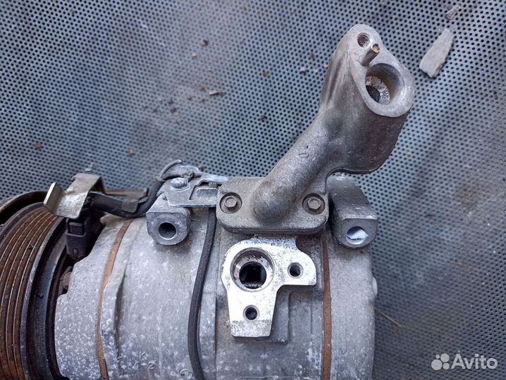 Компрессор кондиционера 4472203889 Toyota Alphard